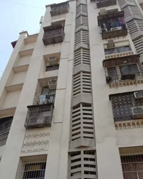 BTL activation executed by BrandLand at a residential apartment building exterior.